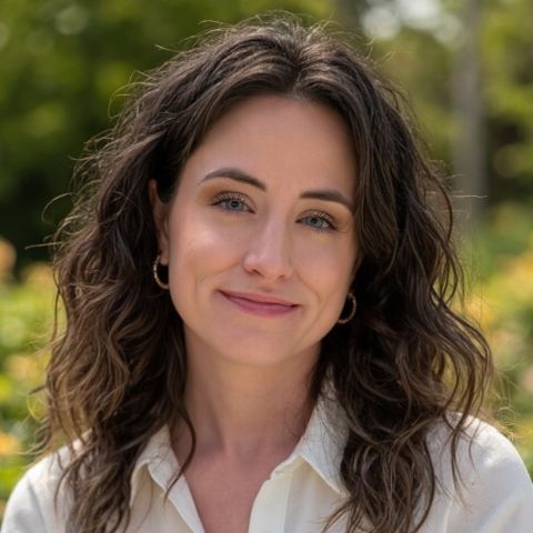 Tessa Nadik headshot